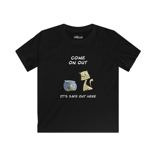 Kitty Cat Trying To Trick The Fish To Come Out. Kids Softstyle Tee