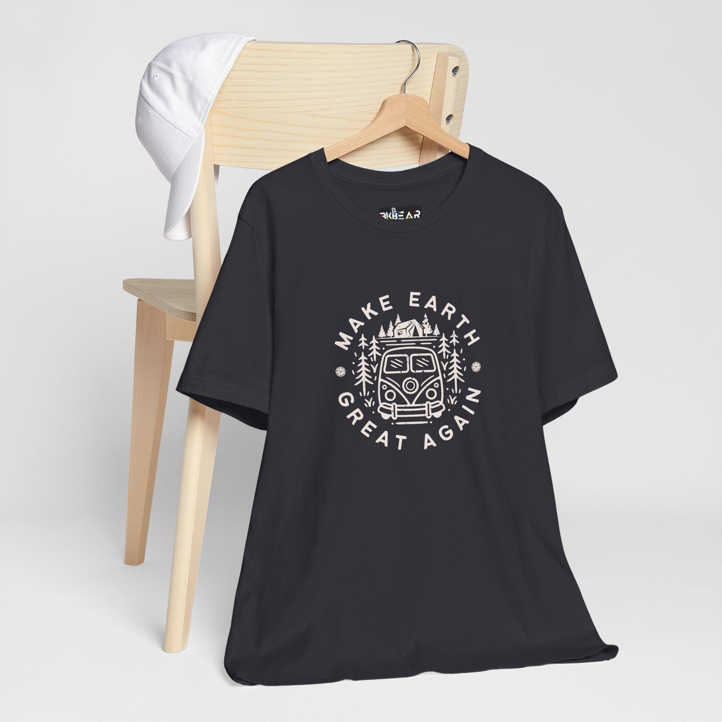 Make Earth Great Again. Relaxed mind. Unisex Jersey Short Sleeve Tee