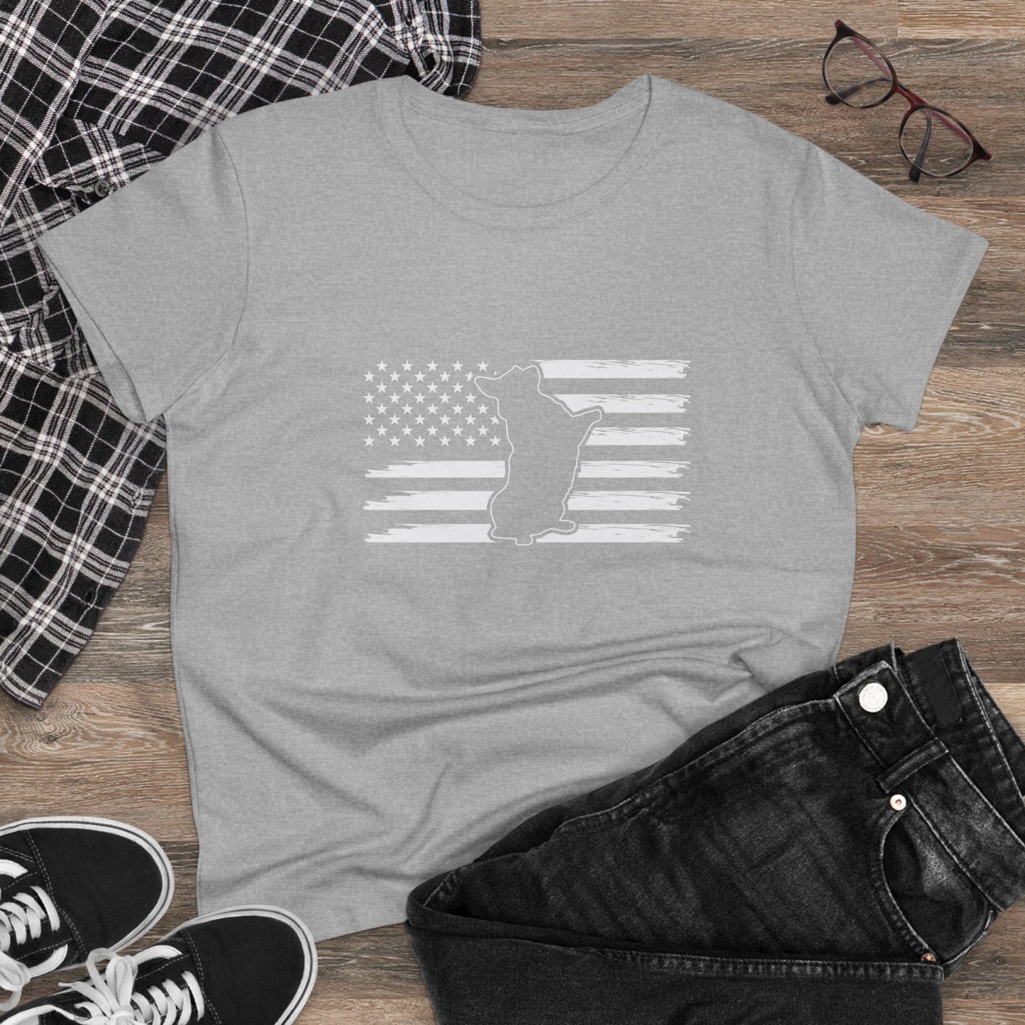 Charlie The American Flag Dog. Women's Midweight Cotton Tee