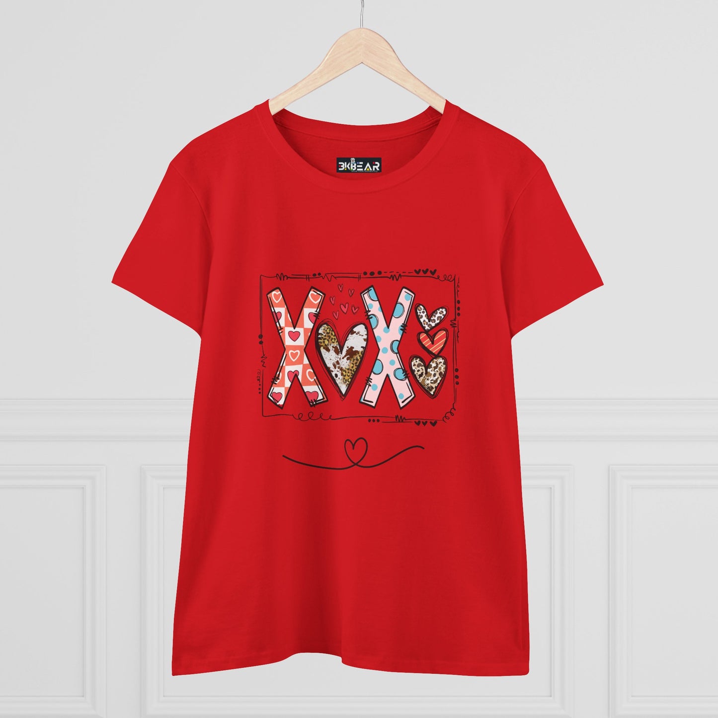 Sign of Love XOXO Women’s Midweight Cotton Tee – Heartfelt Graphic Cotton Tee