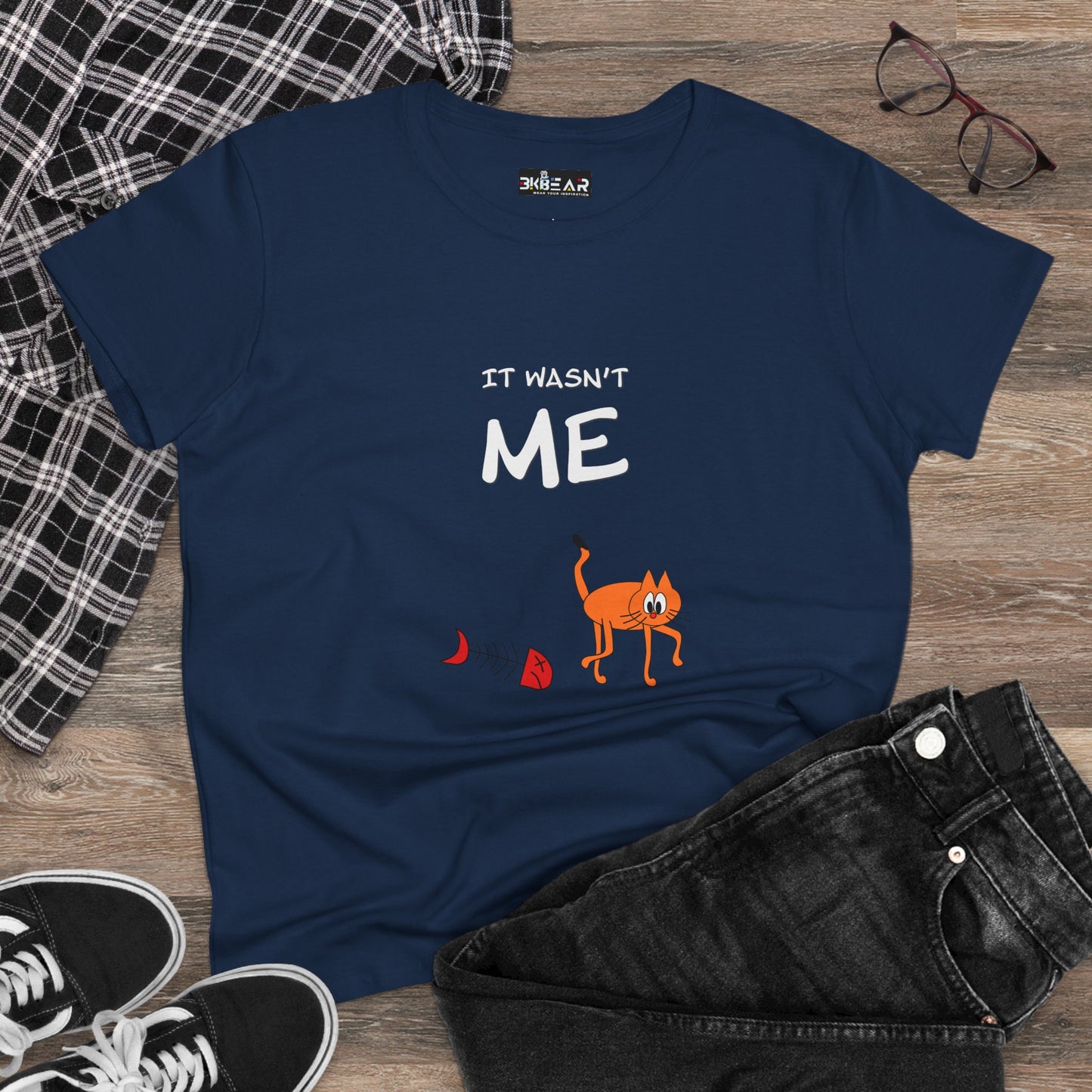 Leo The Cat Didn't Do It. Women's Midweight Cotton Tee