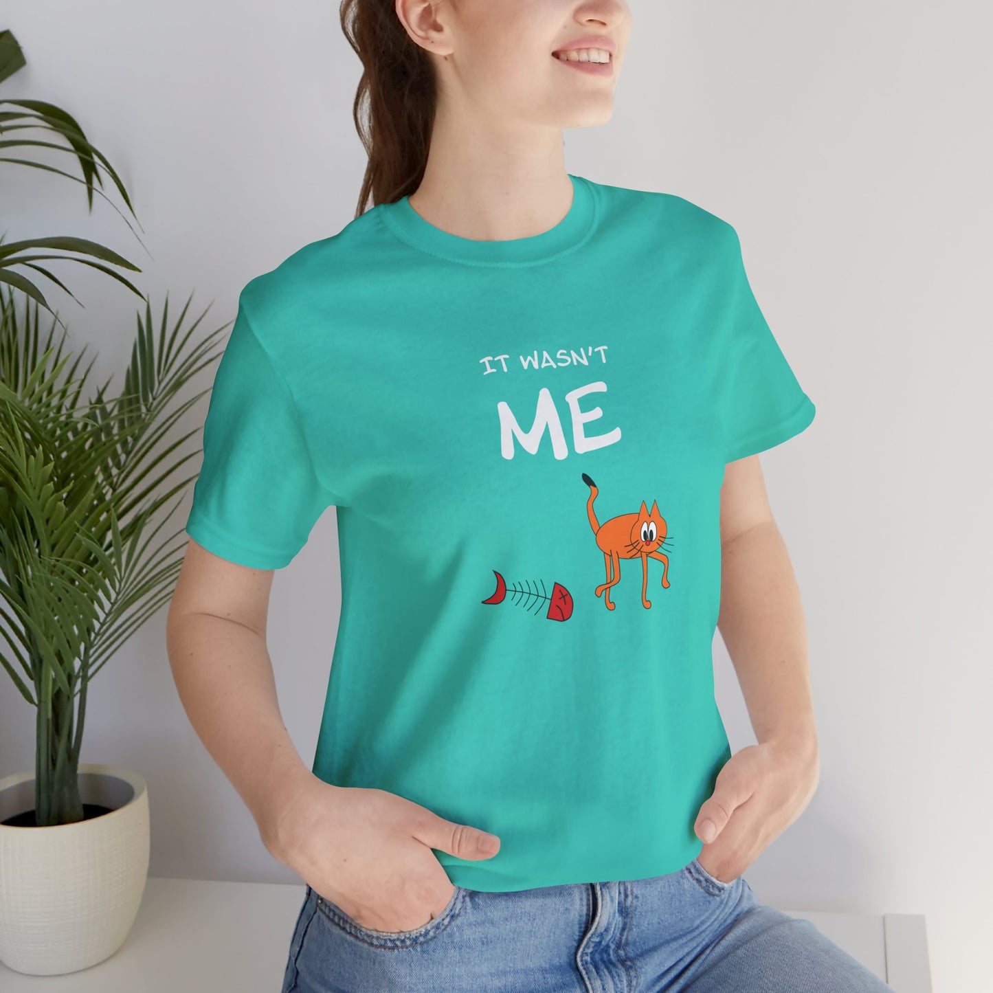 Leo The Cat Didn't Do It. Unisex Jersey Short Sleeve Tee