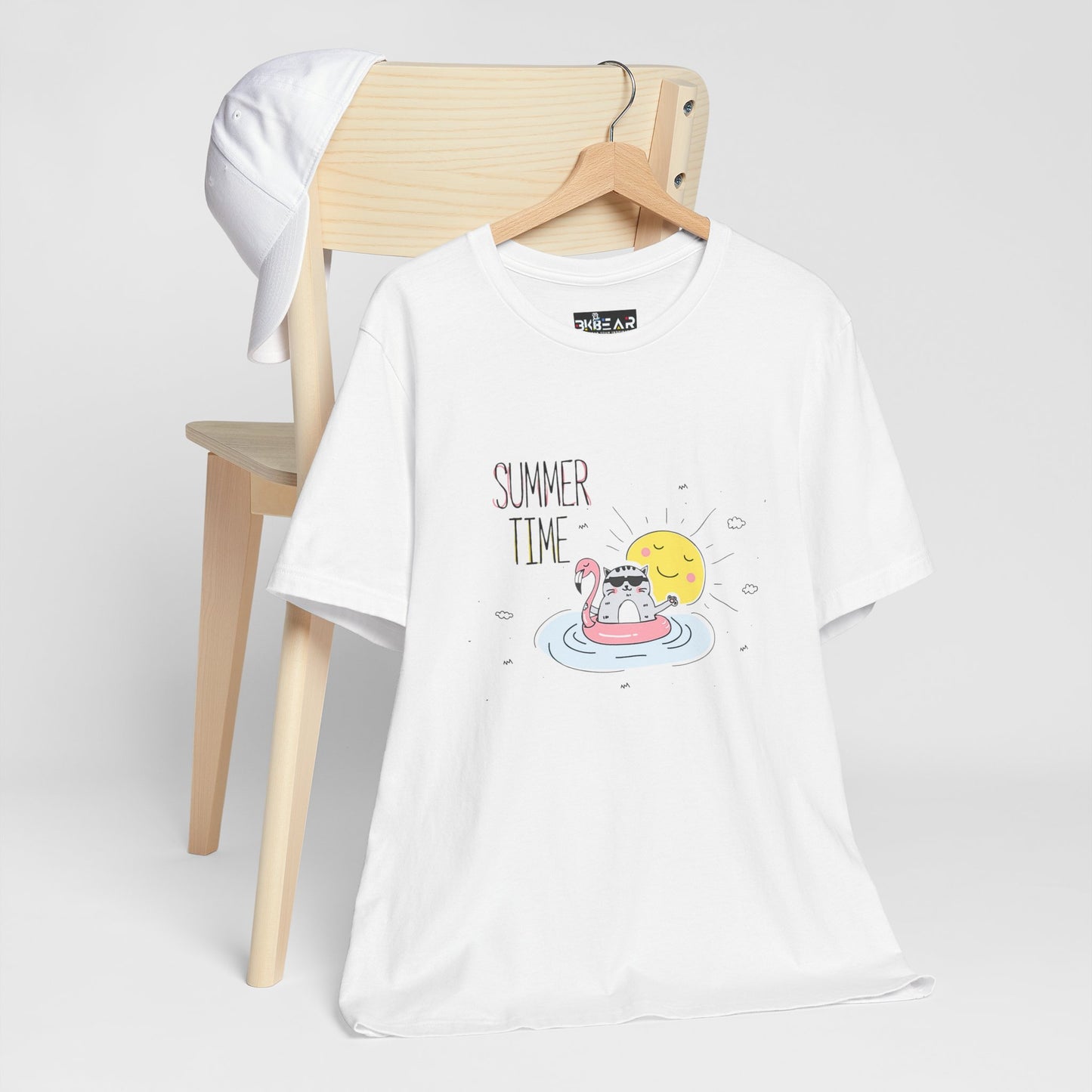 Jingles The Summertime Cat.  Women's Unisex Jersey Short Sleeve Tee