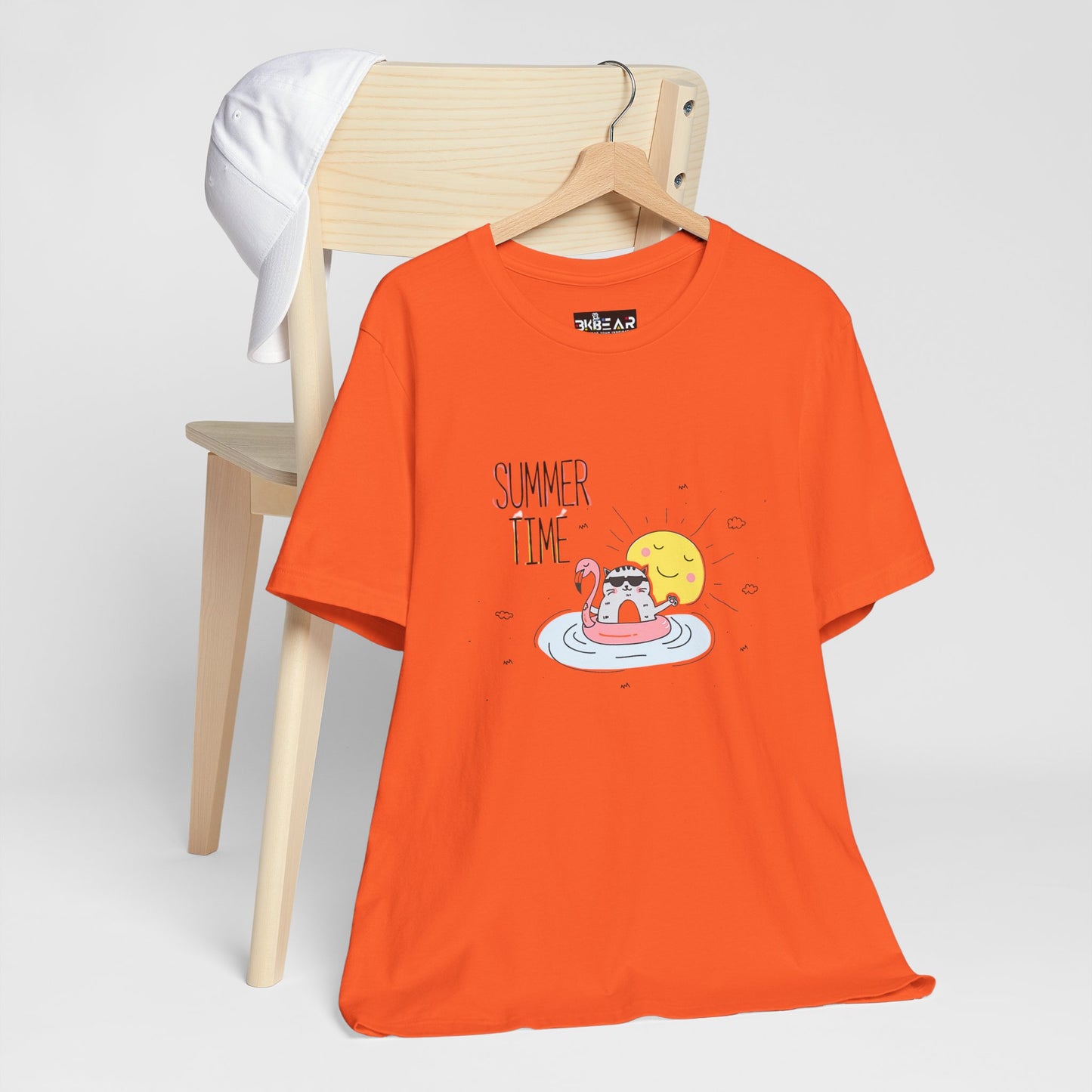 Jingles The Summertime Cat.  Women's Unisex Jersey Short Sleeve Tee
