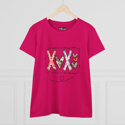Sign of Love XOXO Women’s Midweight Cotton Tee – Heartfelt Graphic Cotton Tee