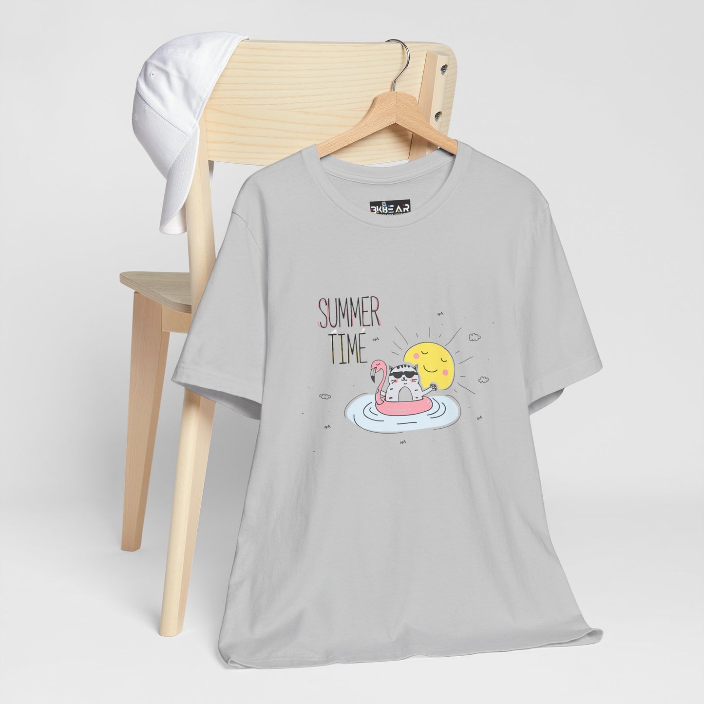 Jingles The Summertime Cat.  Women's Unisex Jersey Short Sleeve Tee