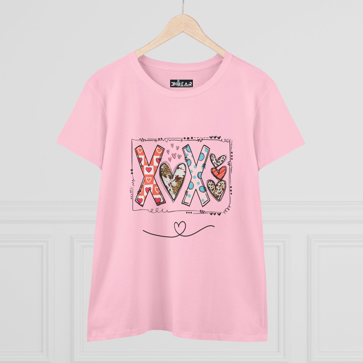 Sign of Love XOXO Women’s Midweight Cotton Tee – Heartfelt Graphic Cotton Tee