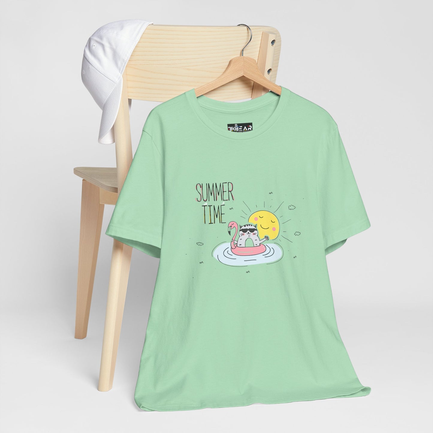 Jingles The Summertime Cat.  Women's Unisex Jersey Short Sleeve Tee