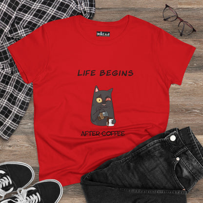 Coffee Cat T-Shirt for Women – Luna the Cat Knows What’s Up