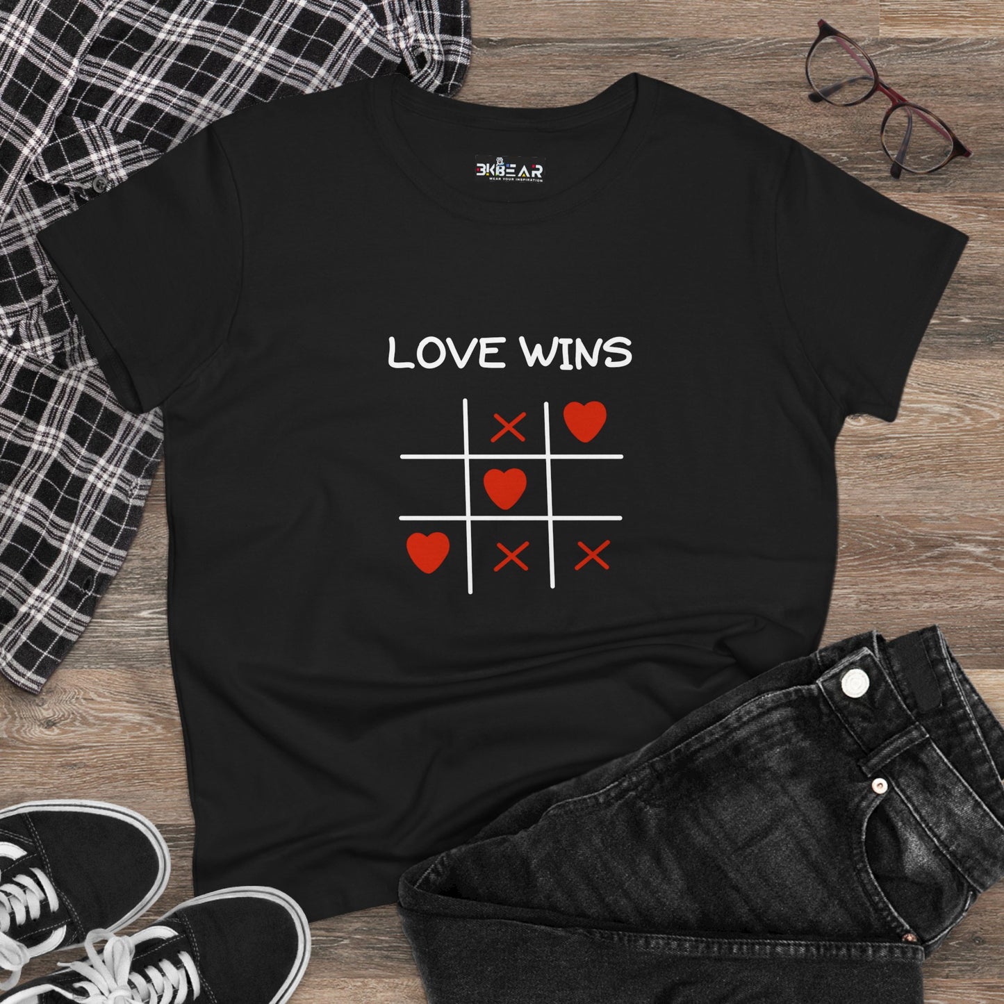 Black inspirational cotton t-shirt for women with love wins tic tac toe design