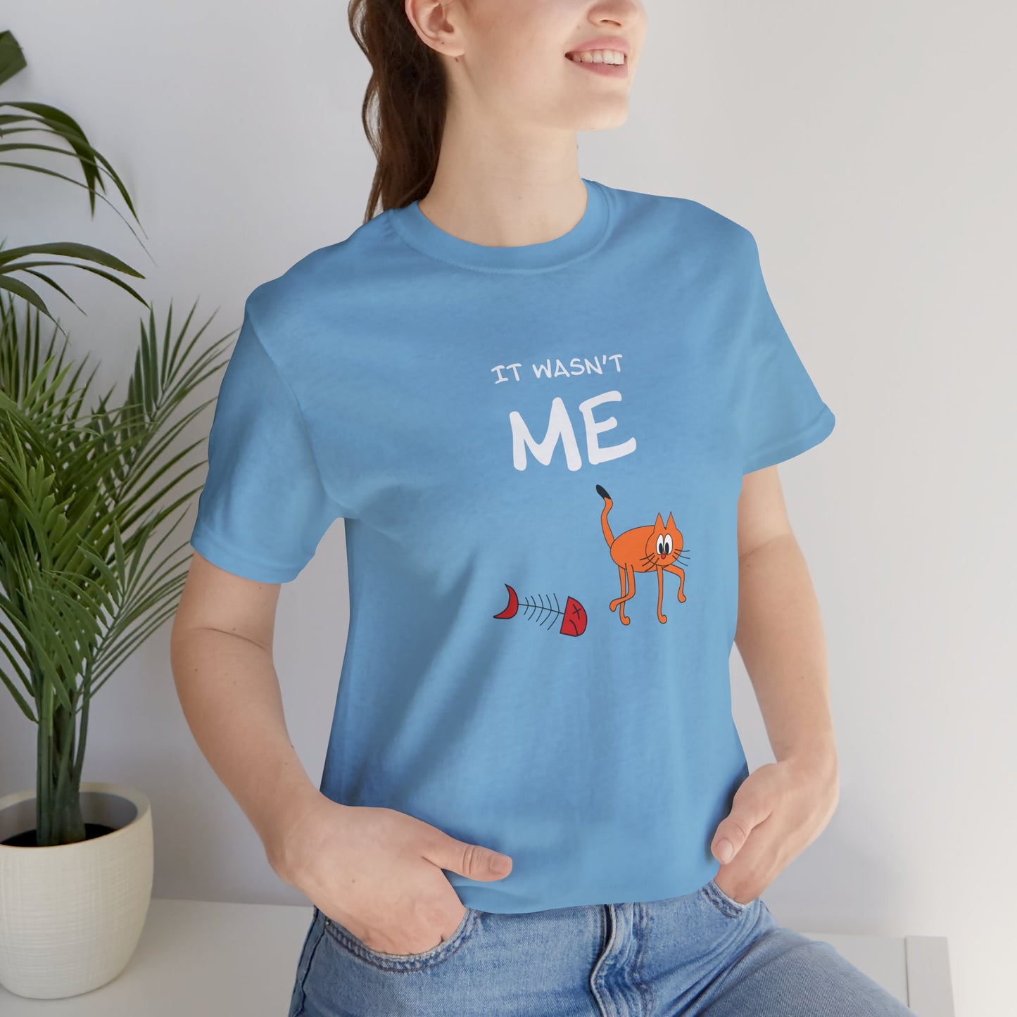 Leo The Cat Didn't Do It. Unisex Jersey Short Sleeve Tee