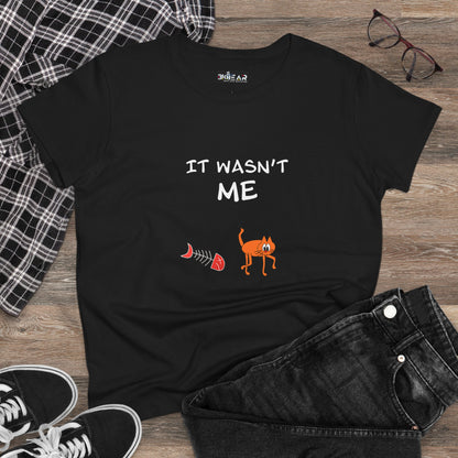 Leo The Cat Didn't Do It. Women's Midweight Cotton Tee