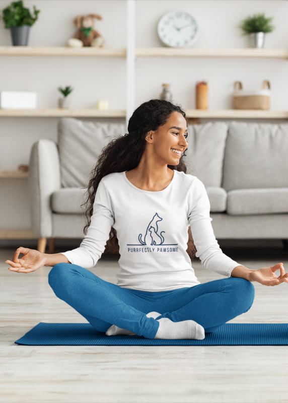 Comfortable and trendy women's long sleeve t-shirt