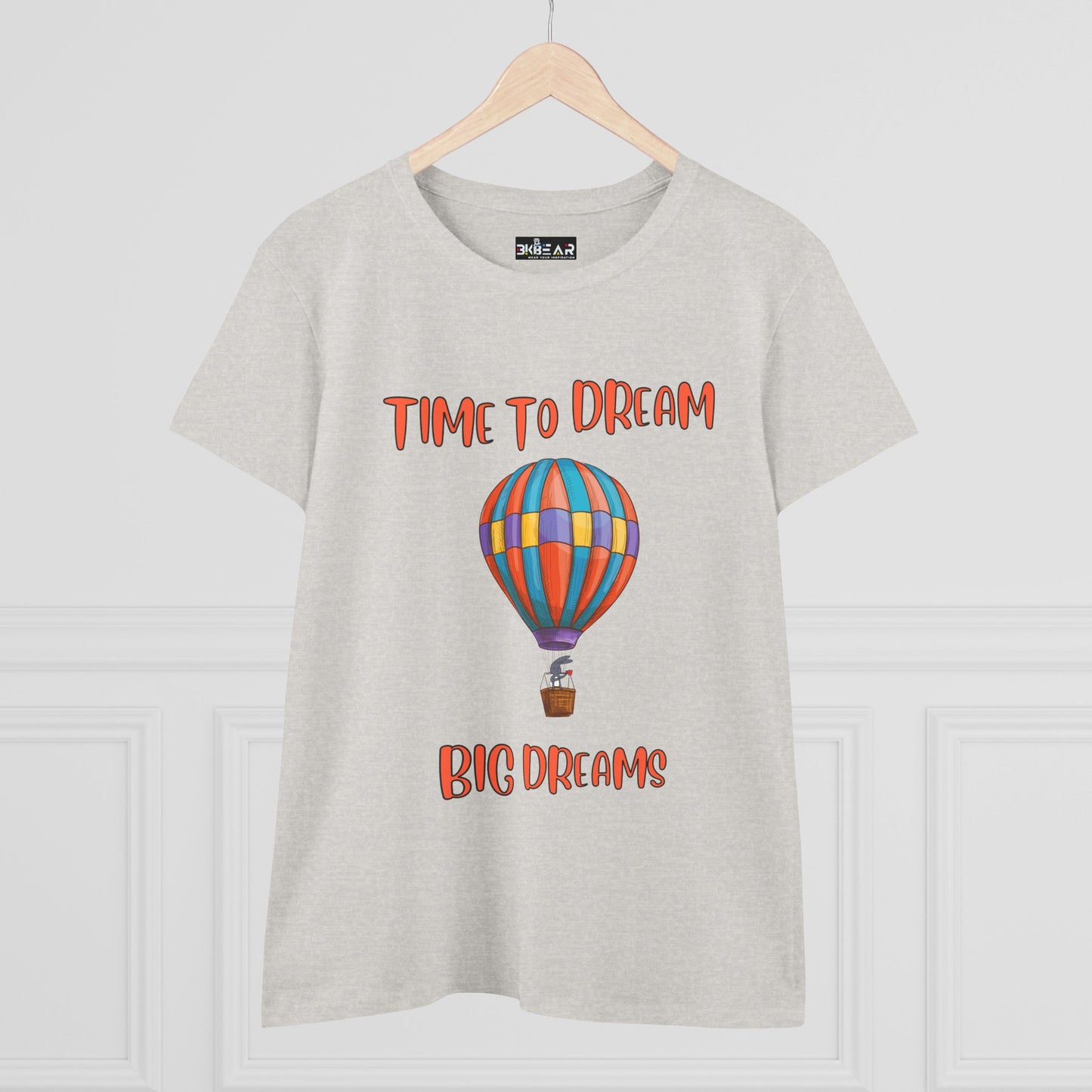 Motivational graphic t-shirt for women with colorful hot air balloon and time to dream design