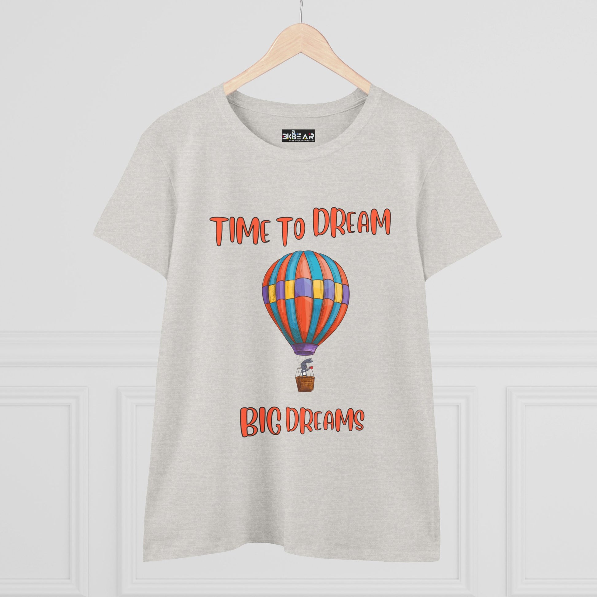 Motivational graphic t-shirt for women with colorful hot air balloon and time to dream design