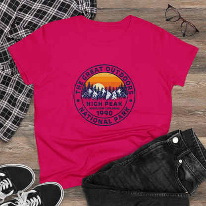 Bright pink national park t-shirt for women with mountain graphic and sunset design