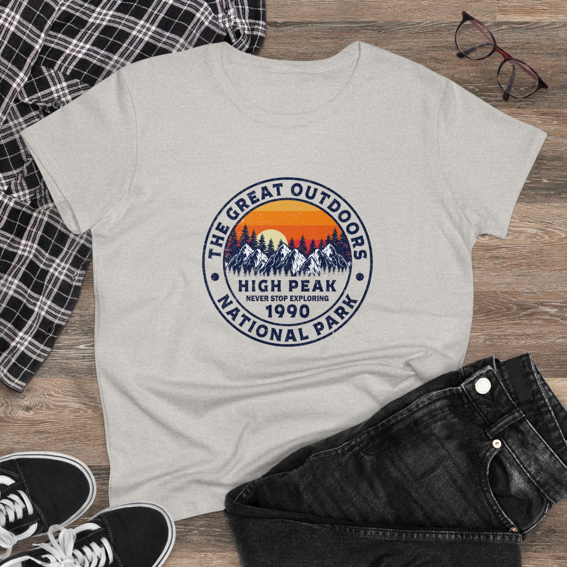 Grey national park t-shirt for women with mountain and sunset graphic from Printify